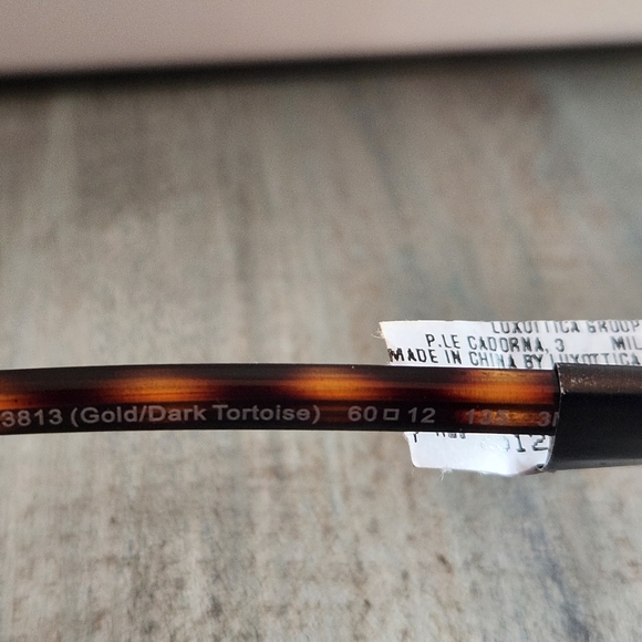 COACH NWT WOMEN'S SUNGLASSES - Picture 4 of 4